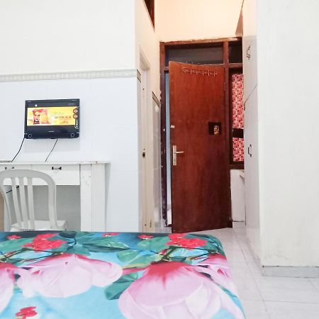 D'Kost Ketintang Hotel Сурабая Екстериор снимка